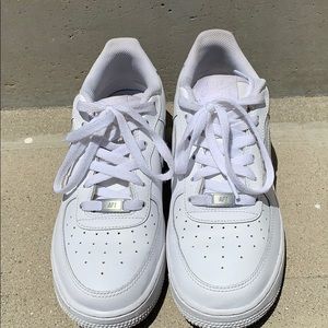 Low airforce 1s